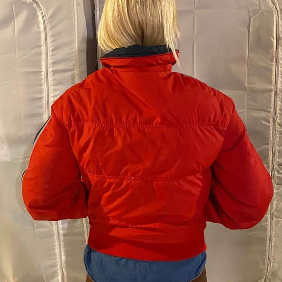 Turn some heads on the slopes with this classic! - Picture 4 of 8